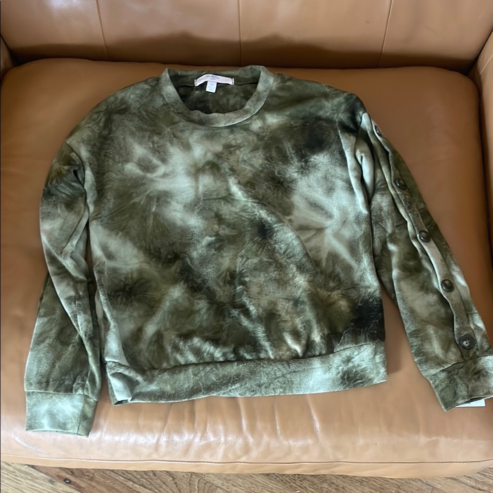 Green Tie-Dye Sweatshirt